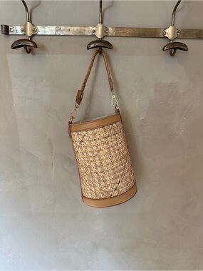 Tommy Bahama / Rattan Bucket Bag